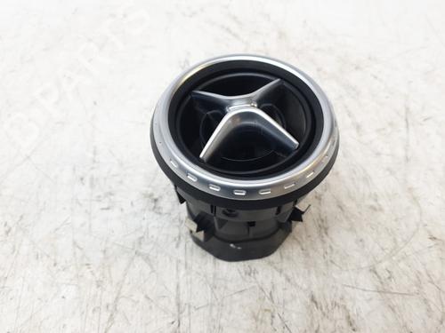 Used Air vent MERCEDES-BENZ GLA-CLASS (X156) [2013-2022]  30507564