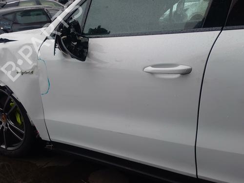 Used Left front door Left front door PORSCHE CAYENNE (9YA) 3.0 E-Hybrid AWD (9YAAE1) (340 hp) 39747025 39747025