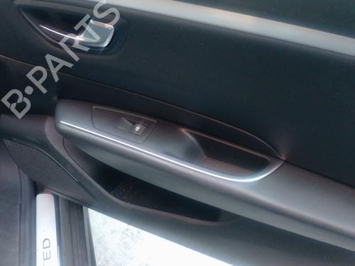 Used Right front window switch RENAULT TALISMAN (LP_) 1.7 Blue dCi 120 (LPA7) (120 hp) 31590438