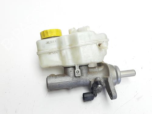 Used Brake master cylinder SEAT IBIZA IV SC (6J1, 6P5) 1.2 TSI (90 hp) 8663349