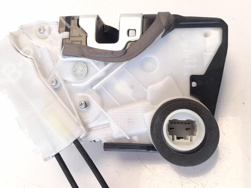 Front left lock TOYOTA YARIS (_P13_) 1.0 (KSP130_, KSP130) | BP7405165C98 