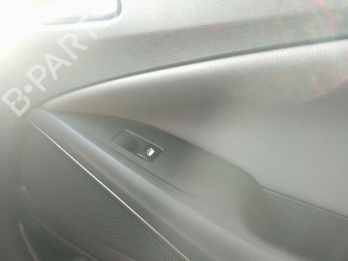 Used Right front window switch Right front window switch 38539091 38539091
