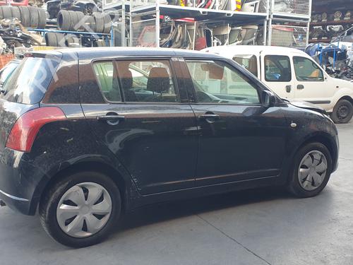 Dør høyre bak SUZUKI SWIFT III (MZ, EZ)  | BP13527781C5 