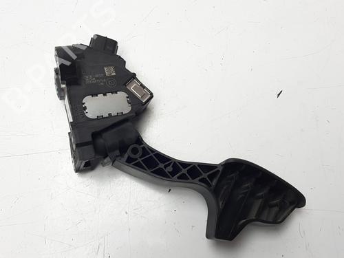 Used Pedal TOYOTA YARIS (_P13_) 1.5 (NSP131_) (112 hp) 8052795