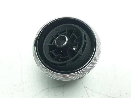 Used Air vent AUDI A3 Sportback (8VA, 8VF) 1.5 TFSI (150 hp) 11664909