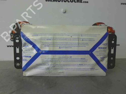 Used Passenger airbag RENAULT MEGANE II (BM0/1_, CM0/1_) 1.6 16V (BM0C, CM0C) (113 hp) 1536532