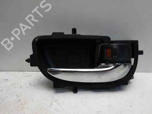 Used Front right interior door handle TOYOTA YARIS (_P13_) 1.5 Hybrid (NHP130_, NHP130) (101 hp) 3209402