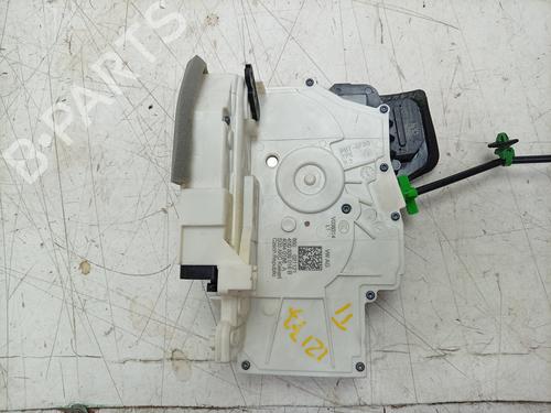 rear-right-lock-porsche-taycan-y1a-2019-37874717 main image