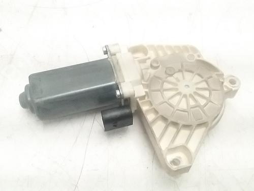 Left front window motor MERCEDES-BENZ B-CLASS Sports Tourer (W245) B 180 CDI (245.207) | BP11527666E21 