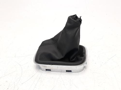 Used Shift knob VW POLO V (6R1, 6C1) 1.4 TDI (90 hp) 11801444