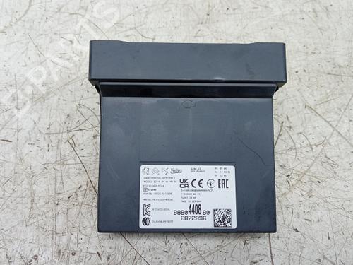 Used Electronic module Electronic module PEUGEOT 308 SW III (FC_, FJ_, FR_, F4_, FN_) PureTech 130 (FRHNSL, FRHNST) (131 hp) 40498413 40498413