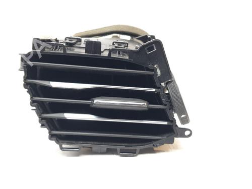 Used Air vent FORD FOCUS III [2010-2020]  26123937