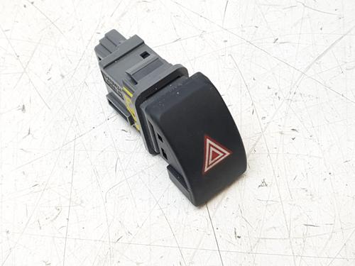 Comutador / Botão 4 piscas TOYOTA C-HR (_X1_) 1.8 Hybrid (ZYX10_, ZYX11_) (98 hp) 31311632