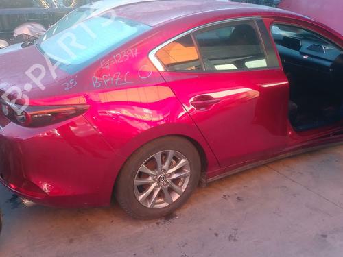 Eixo traseiro MAZDA 3 Saloon (BP_) 2.0 SKYACTIV-G M Hybrid (BP5S, BP6S) (150 hp) 31793092