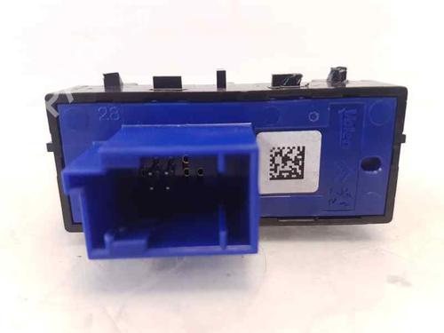 Switch PEUGEOT 208 I (CA_, CC_) 1.2 VTI 82 | BP6571610I30 