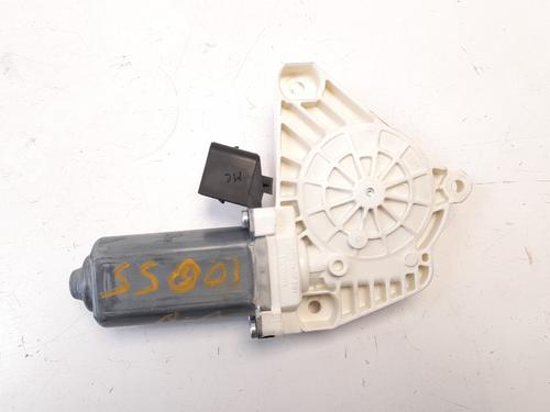 Right front window motor MERCEDES-BENZ CLA Shooting Brake (X117) CLA 200 CDI / d (117.908) | BP10272732E20 