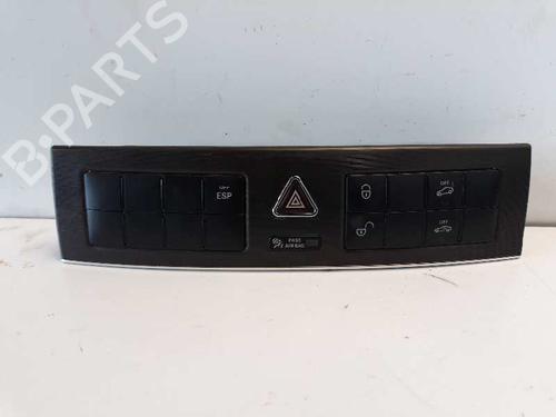 Used Warning switch MERCEDES-BENZ C-CLASS Coupe (CL203) C 220 CDI (203.708) (150 hp) 3469773