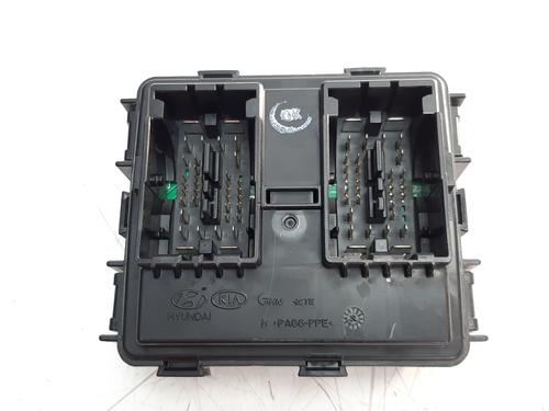 Fuse box HYUNDAI TUCSON (TL, TLE)  | BP9154413E1 