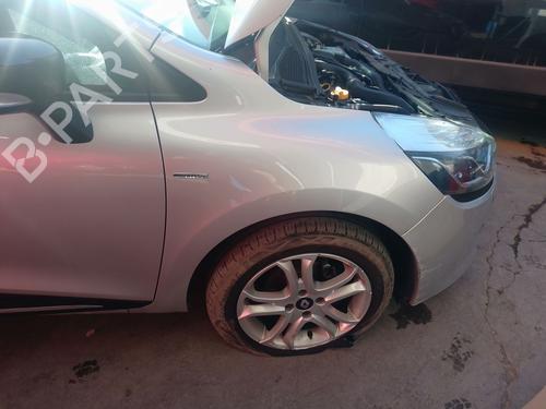 right-front-fenders-renault-clio-iv-bh_-2012-2013-2014-2015-2016-2017-2018-2019-2020-2021-36859572 main image