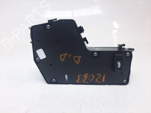 Switch MERCEDES-BENZ B-CLASS Sports Tourer (W247) B 180 (247.084) | BP24702330I30