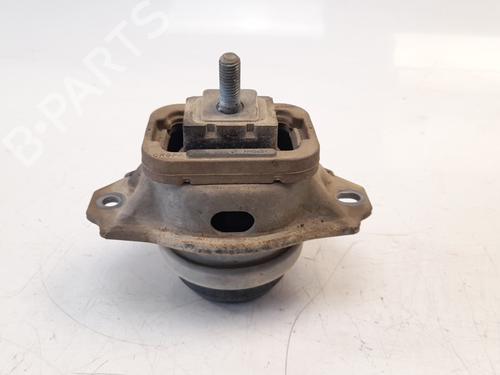 Engine mount LAND ROVER DISCOVERY III (L319) 2.7 TD 4x4 | BP10271727M89 