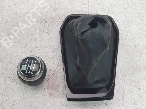 Used Shift knob Shift knob RENAULT CLIO V (B7_) 1.5 Blue dCi 100 (B7AD) (101 hp) 33204803 33204803