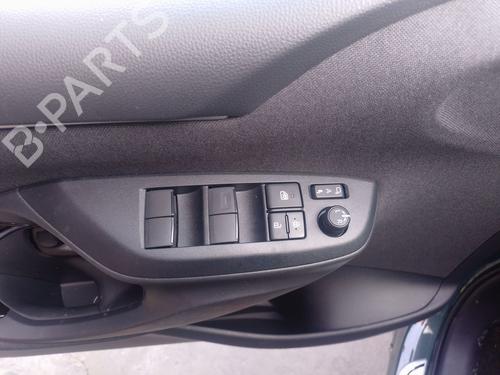 Used Left front window switch Left front window switch TOYOTA YARIS (_P21_, _PA1_, _PH1_) 1.5 Hybrid (MXPH10, MXPH11) (116 hp) 33832151 33832151
