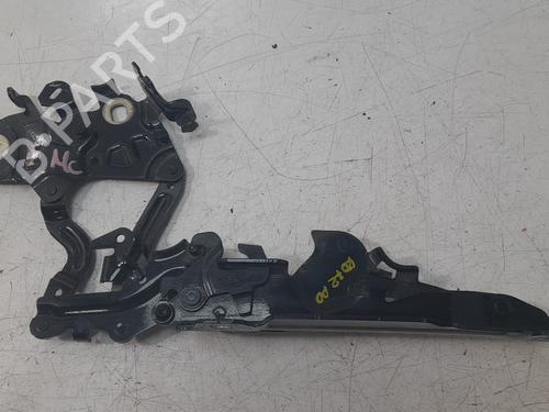 Dørhængsel/Dørbegrænser BMW 1 (F40) 118 d (150 hp) 31850894