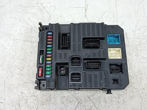 Sikringsdåse Sikringsdåse CITROËN C4 I (LC_) 1.4 16V (88 hp) 39684892 39684892