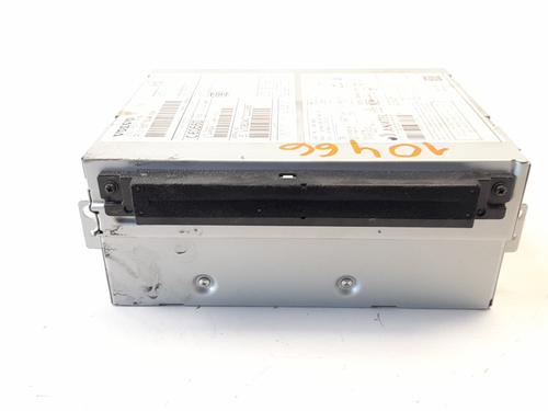 Radio VOLVO V40 Hatchback (525) D2 31667604