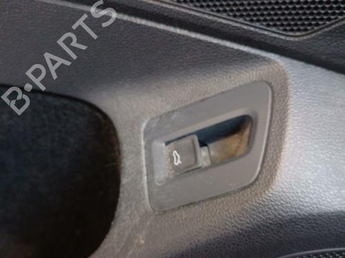 switch-vw-passat-b8-variant-3g5-cb5-2014-36447617 main image
