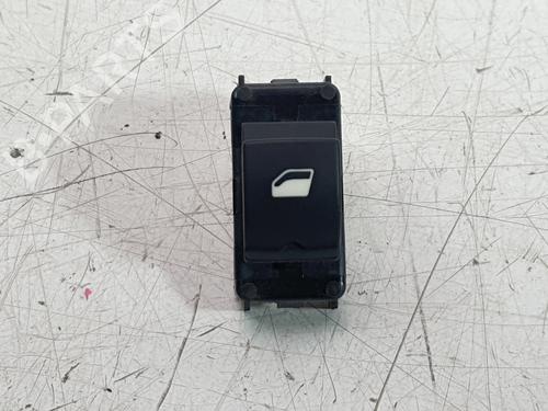 Used Right rear window switch Right rear window switch CITROËN C4 X (BD_, BE_, BF_) [2022-2026] 35946119 35946119