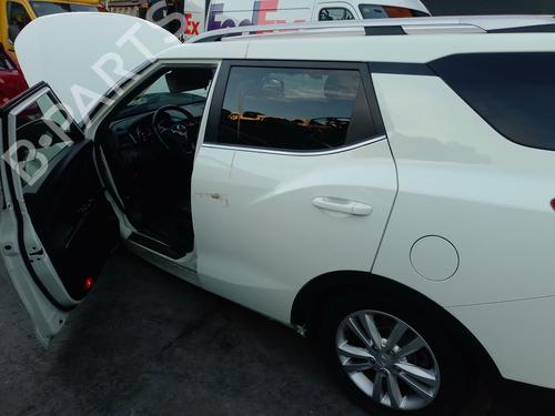Used Left rear door SSANGYONG XLV SUV e-XGi 160 (128 hp) 30611287