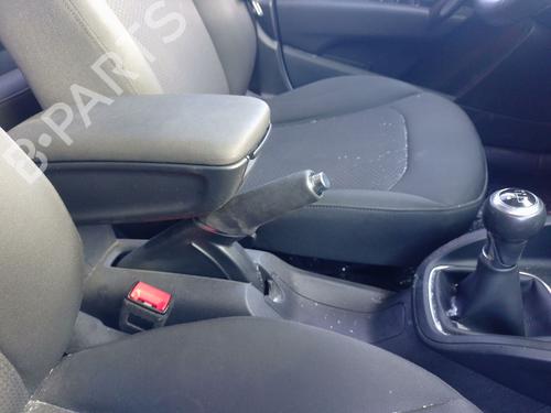 Used Hand brake AUDI A1 Sportback (8XA, 8XF) 1.6 TDI (115 hp) 32505567