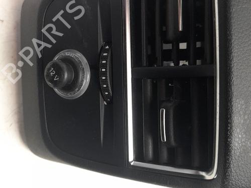 Used Air vent AUDI A3 Sportback (8VA, 8VF) 30 TDI (115 hp) 30319625