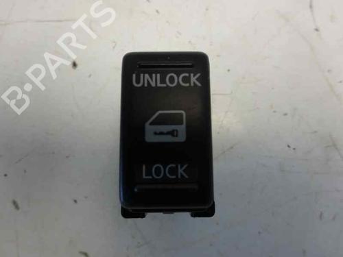 Used Switch NISSAN NAVARA NP300 (D40) 2.5 dCi 4WD (D40TT, D40T, D40M, D40BB) (190 hp) 1608155