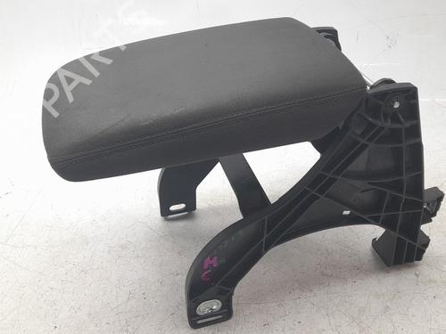armrest-center-console-audi-a4-b9-avant-8w5-8wd-2015-33832189 main image