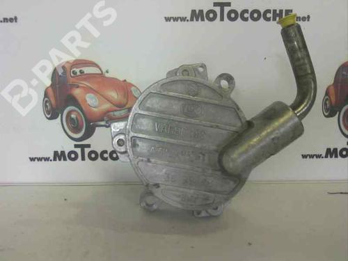 Used Vacuum pump MERCEDES-BENZ VITO Van (W638) 108 CDI 2.2 (638.094) (82 hp) 2243407