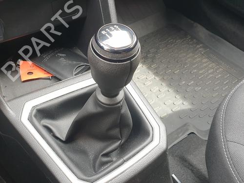Used Shift knob DACIA JOGGER (RK_) 1.0 TCe 100 ECO-G (RKMT) (101 hp) 18099990