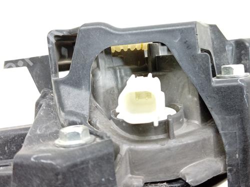 Left front fog light MAZDA CX-3 (DK) 2.0 SKYACTIV-G | BP40459155C30 - Image 4