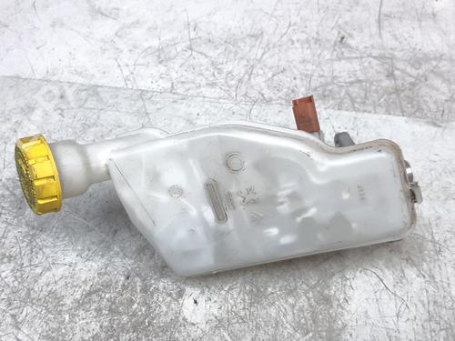 Used Brake master cylinder CITROËN C3 AIRCROSS II (2R_, 2C_) [2017-2025]  19652395