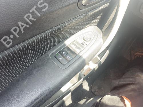 Used Left front window switch BMW 1 (F20) 118 d (143 hp) 28112876