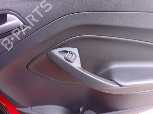 Used Right rear window switch Right rear window switch FORD KUGA II (DM2) 1.5 TDCi (120 hp) 33431743 33431743