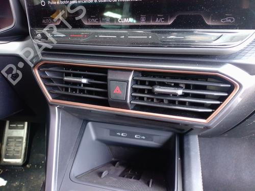 Used Warning switch CUPRA LEON Sportstourer (KL8, KU8, KUD) 1.5 TSI (150 hp) 32498870