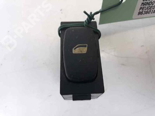 Used Right rear window switch Right rear window switch PEUGEOT 307 (3A/C) [2000-2012] 1327998 1327998