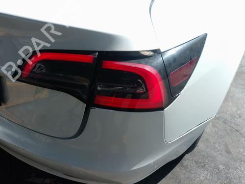 Used Right taillight Right taillight TESLA MODEL 3 (5YJ3) EV (283 hp) 34235662 34235662