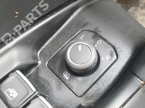 switch-audi-a1-sportback-gba-2g0959565dicx-2018-10962807 main image