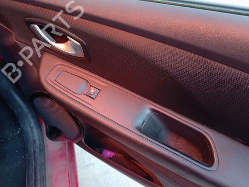 Comutador vidro frente direito RENAULT CLIO IV Grandtour (KH_) 0.9 TCe 90 (90 hp) 31215805