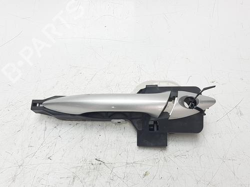 Used Front left exterior door handle HYUNDAI i30 (GD) [2011-2025]  12349962