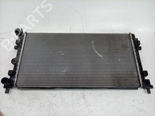 Used Water radiator Water radiator 37175828 37175828